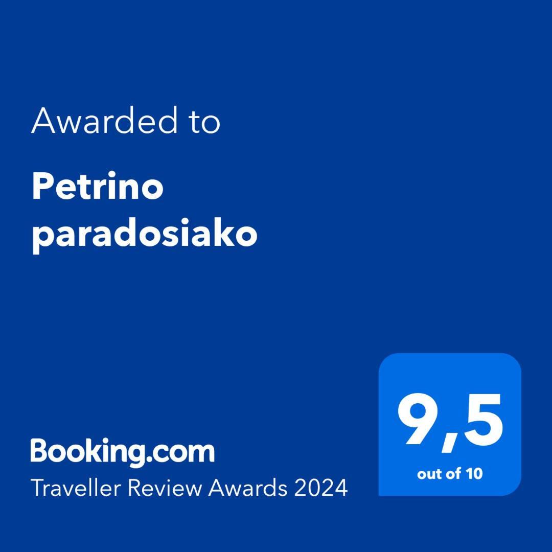 Petrino Paradosiako Kerames Dış mekan fotoğraf